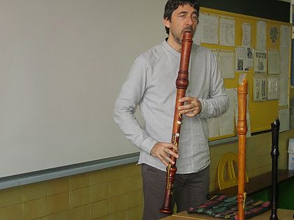 &quot;SOLISTES A L'AULA&quot; PER A LES ESCOLES D'INFANTIL I PRIMÀRIA
