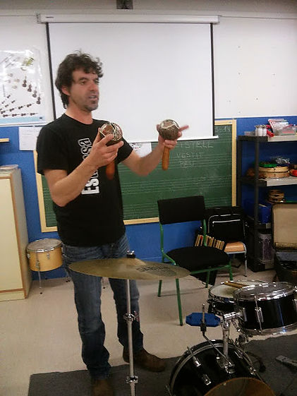 &quot;SOLISTES A L'AULA&quot; PER A LES ESCOLES D'INFANTIL I PRIMÀRIA