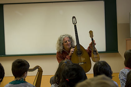 &quot;SOLISTES A L'AULA&quot; PER A LES ESCOLES D'INFANTIL I PRIMÀRIA