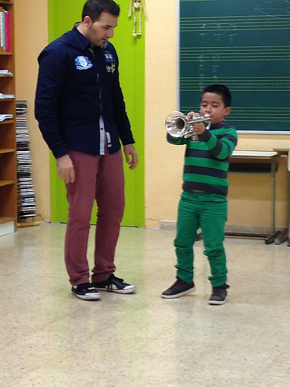 &quot;SOLISTES A L'AULA&quot; PER A LES ESCOLES D'INFANTIL I PRIMÀRIA